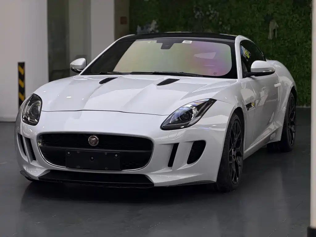 Jaguar F-TYPE 2015