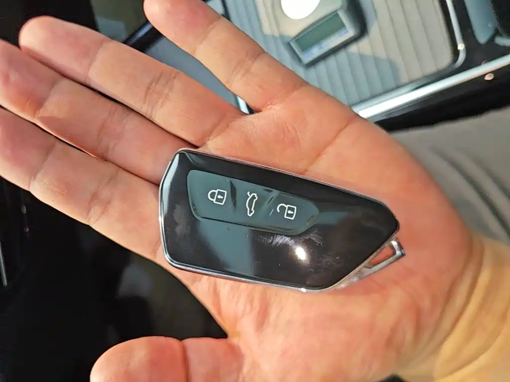 Volkswagen ID.4 X — миниатюра 9