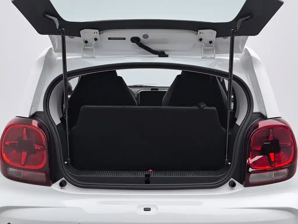 Roewe Clever — миниатюра 16