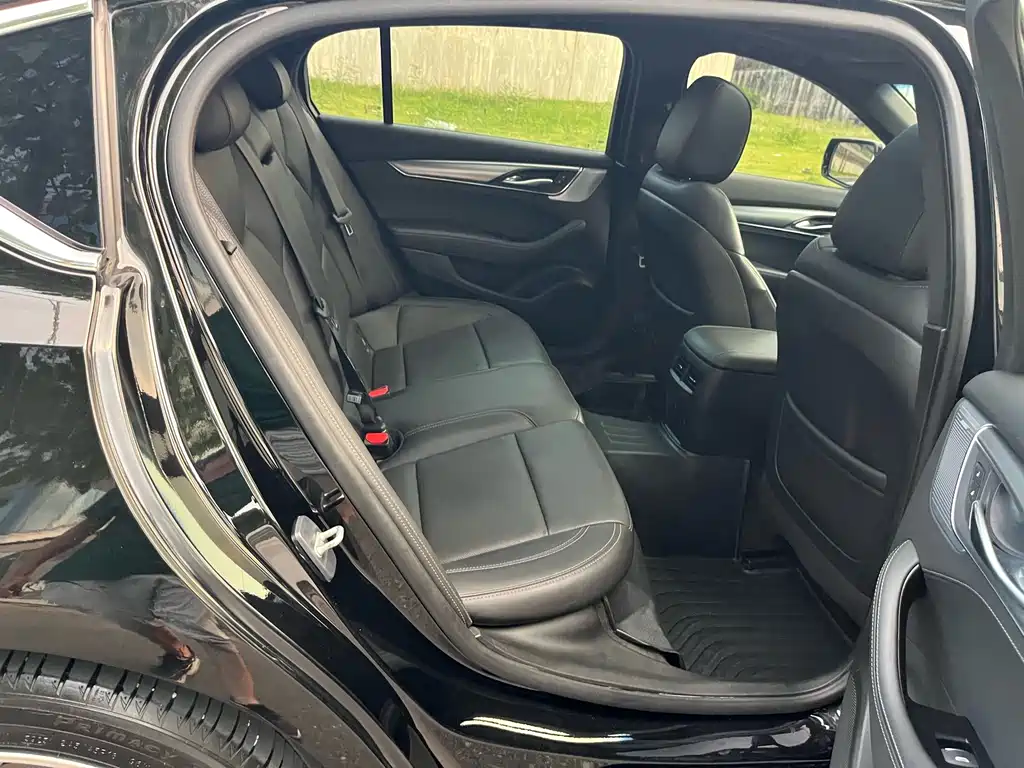 Cadillac CT5 — миниатюра 12