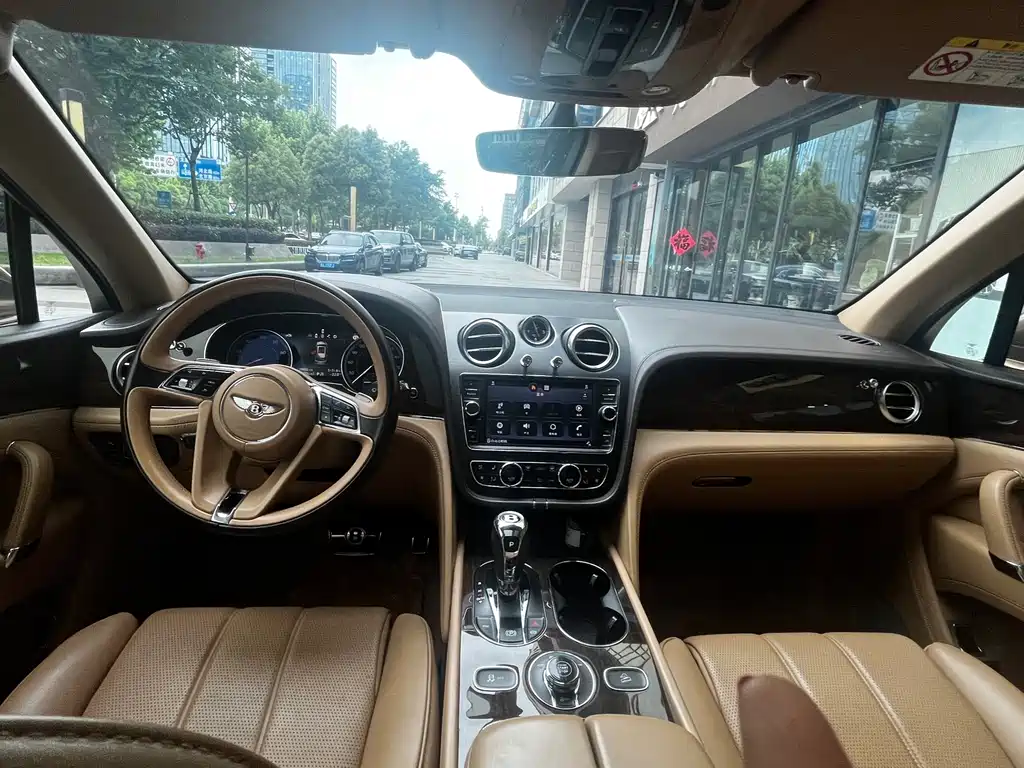 Bentley Bentayga — фотографии объявления, Фото 11