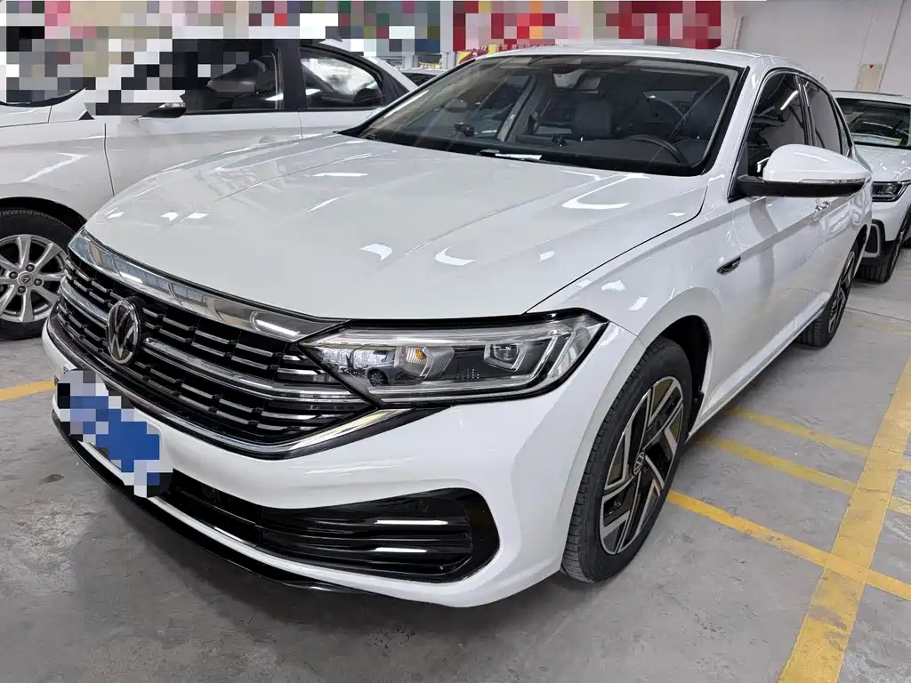 Купить Volkswagen Sagitar