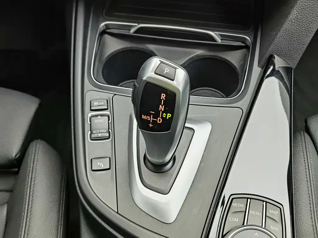 BMW 3 Series GT — миниатюра 13