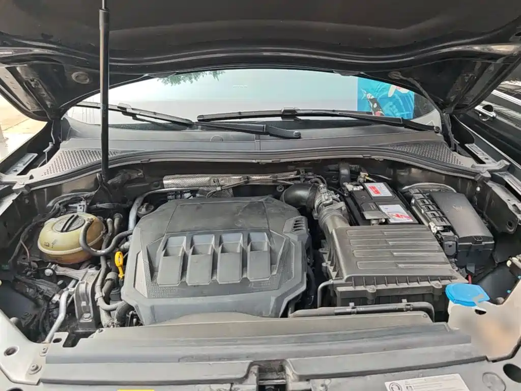 Volkswagen Tiguan L — миниатюра 20