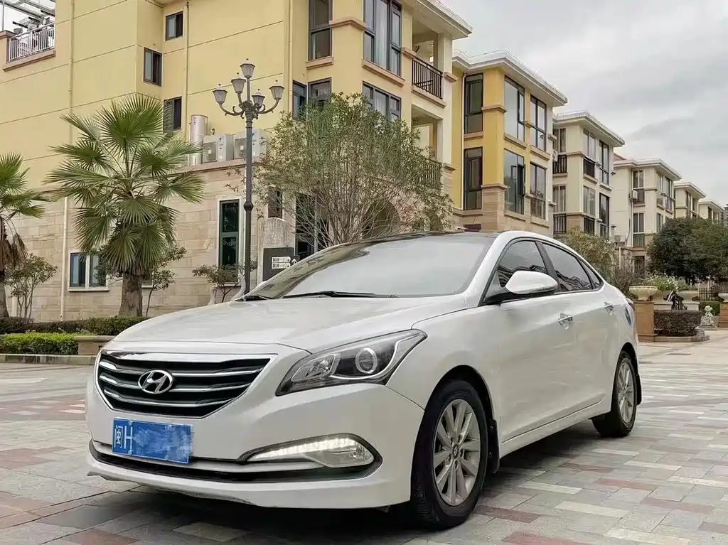 Hyundai Mistra 2015
