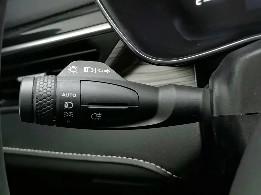 Geely Boyue — миниатюра 21