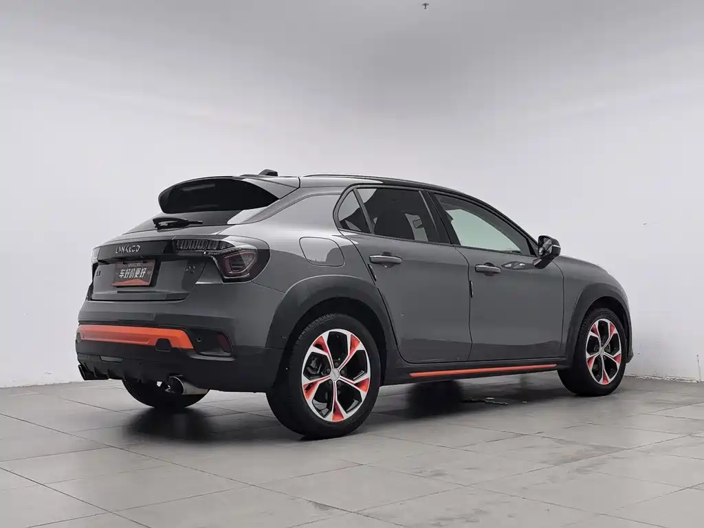 Lynk & Co 02 — миниатюра 2