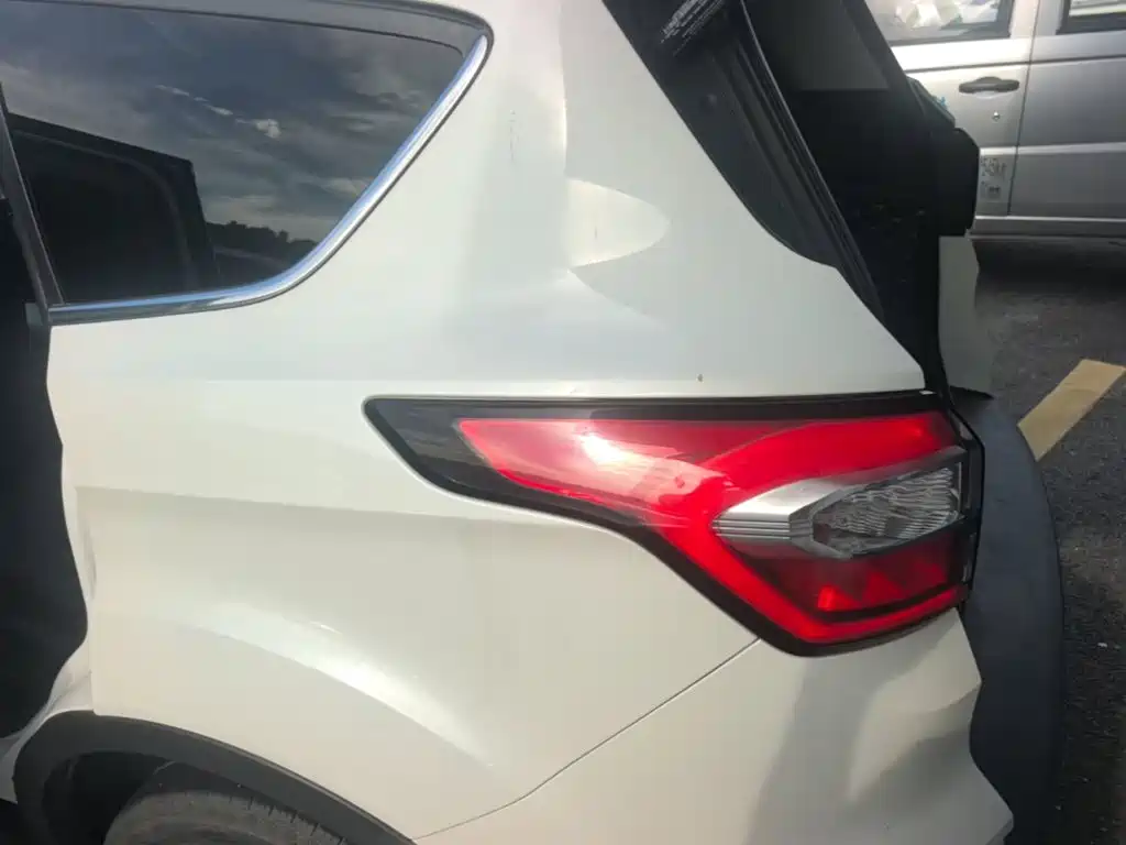 Ford Kuga — миниатюра 5