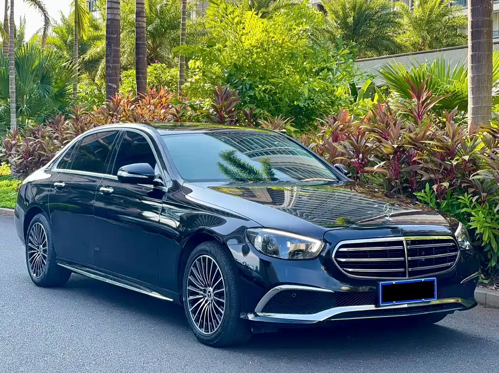 Mercedes-Benz E-Class — миниатюра 3