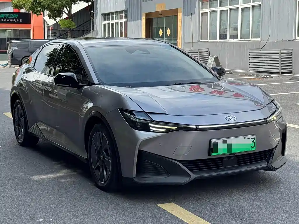 Toyota bZ3 — миниатюра 3