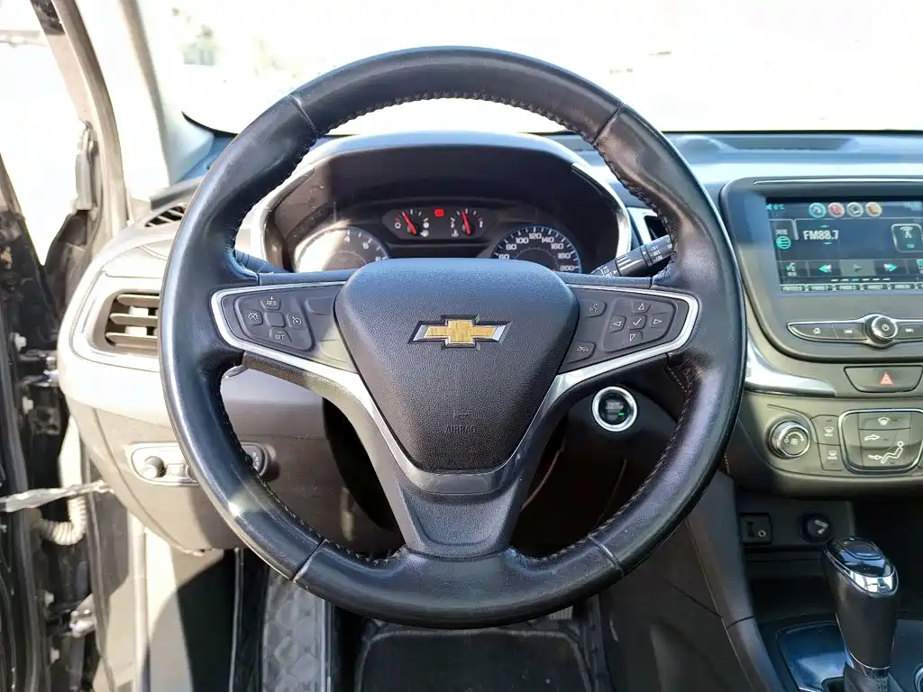Chevrolet Equinox — миниатюра 12