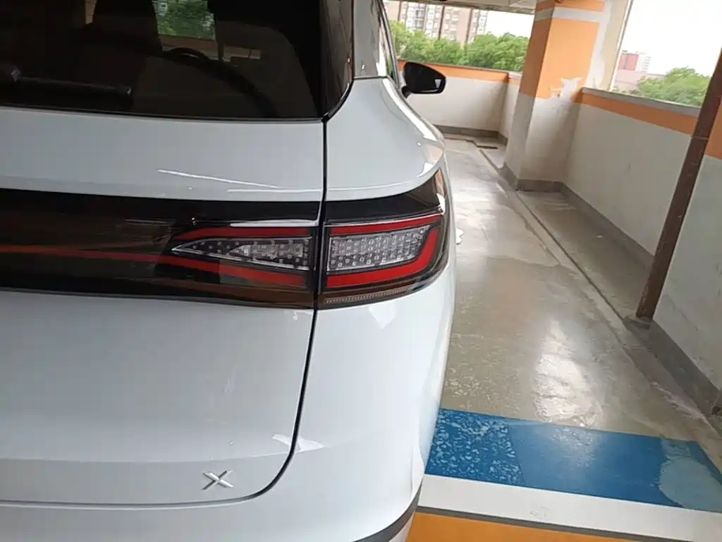 Volkswagen ID.4 X