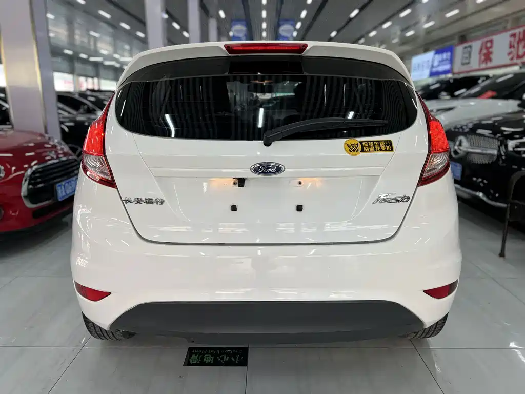 Ford Fiesta — миниатюра 9