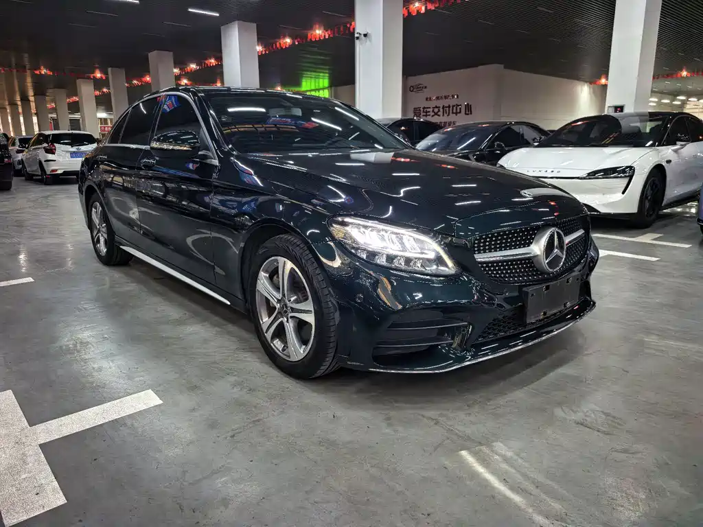 Mercedes-Benz C-Class — миниатюра 3