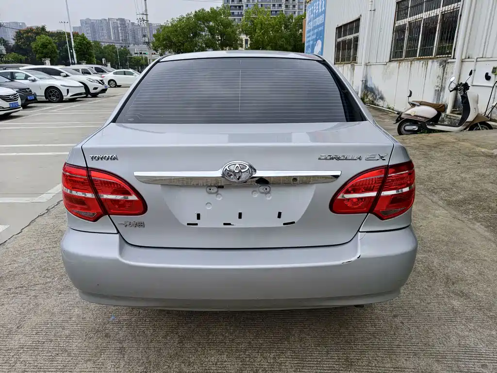 Toyota Corolla — миниатюра 5
