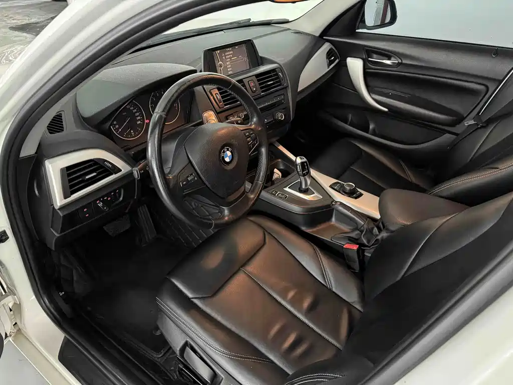 BMW 1 Series (Import) — миниатюра 6