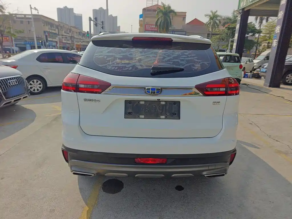 Geely Boyue — миниатюра 4