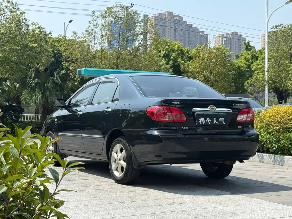Toyota Corolla — миниатюра 7