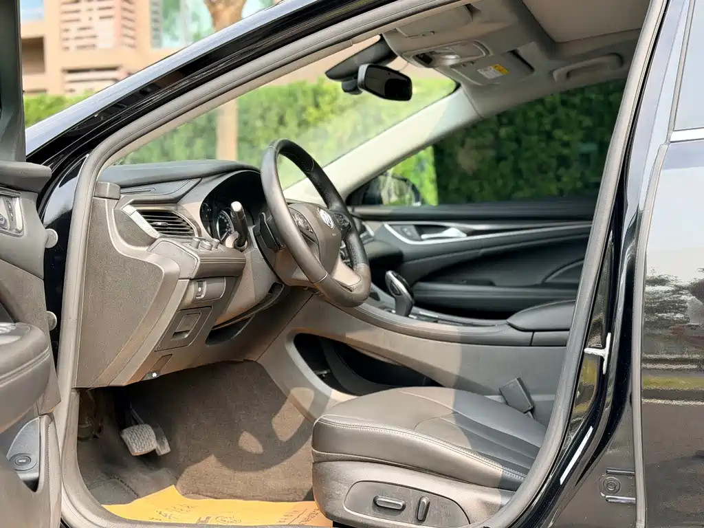 Buick LaCrosse — миниатюра 8