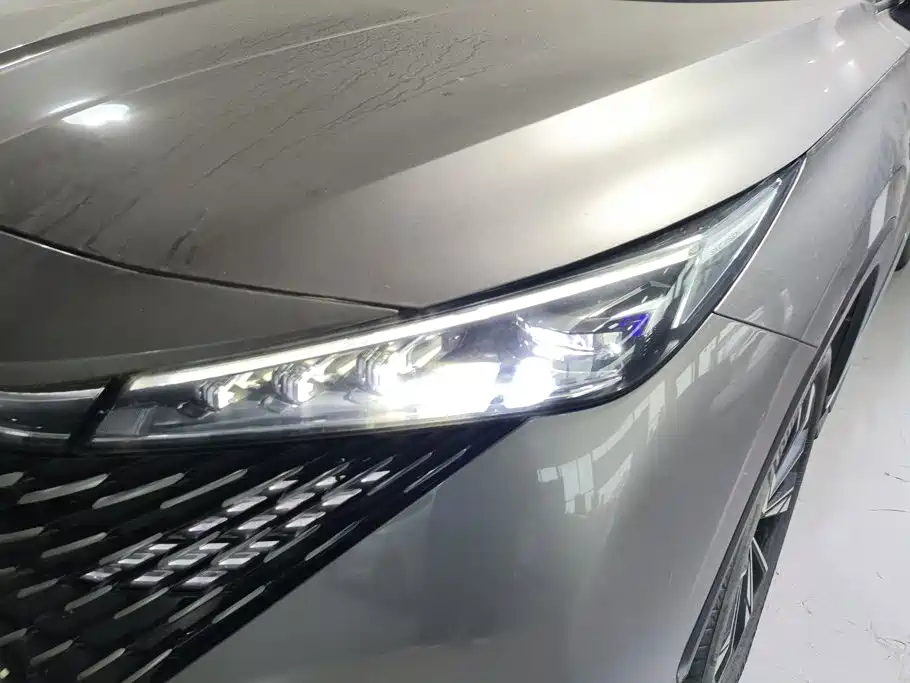 Roewe RX5 New Energy — миниатюра 5