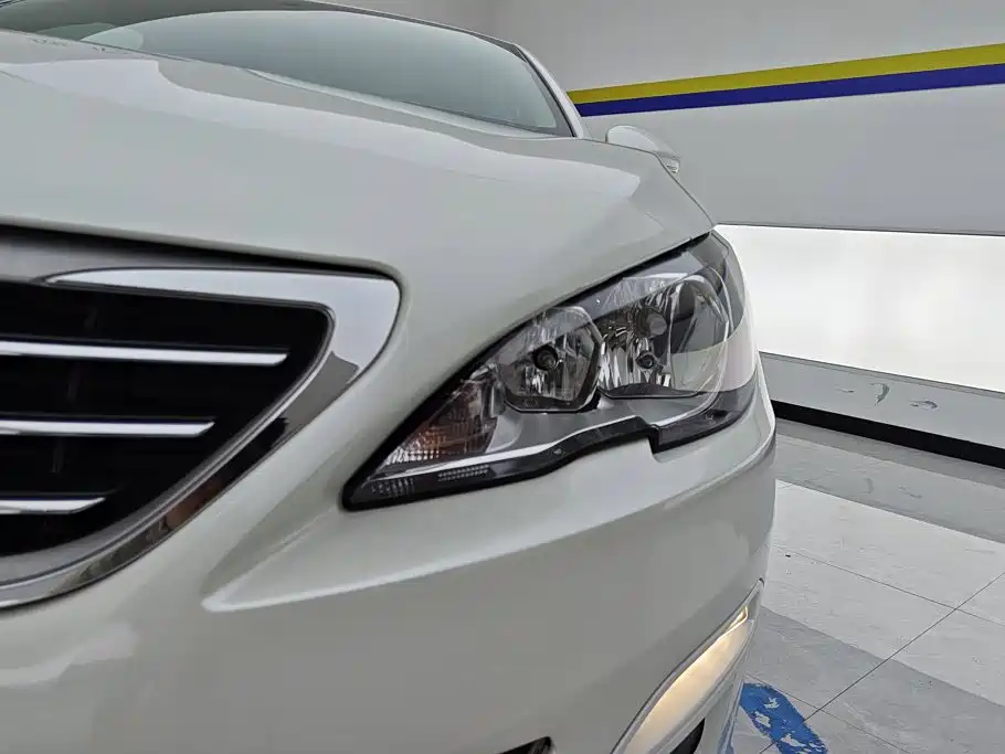 Peugeot 408 — миниатюра 5