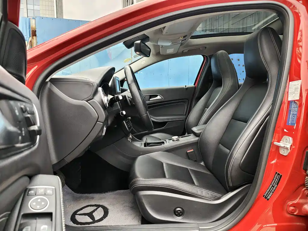 Mercedes-Benz GLA — миниатюра 6