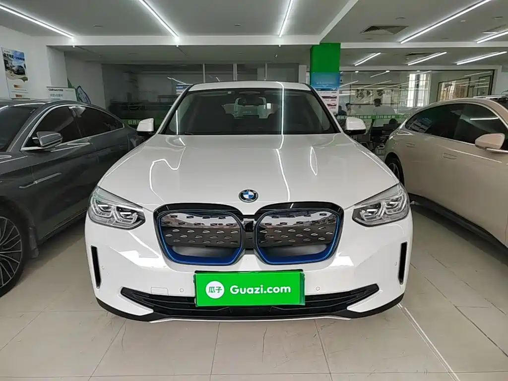 BMW iX3 — миниатюра 3