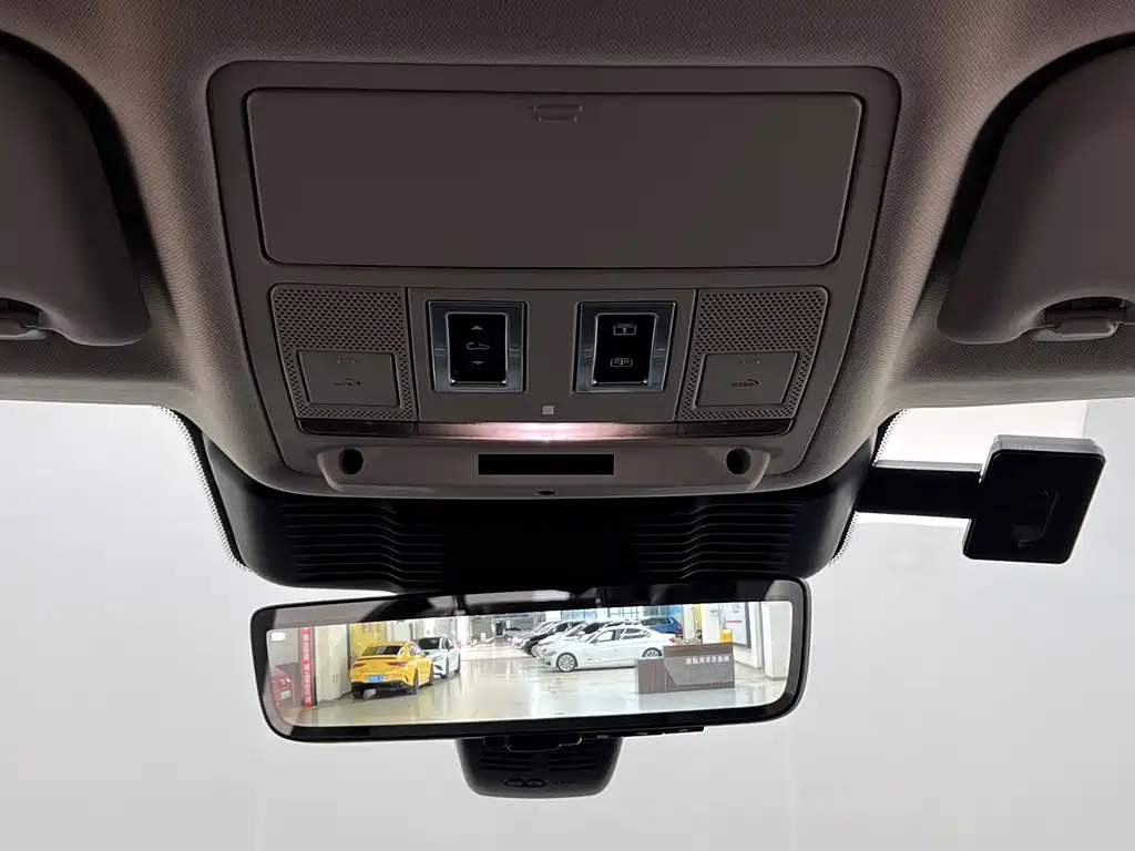 Land Rover Evoque — миниатюра 22