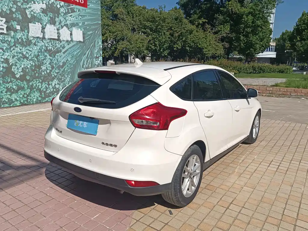 Ford Focus — миниатюра 15