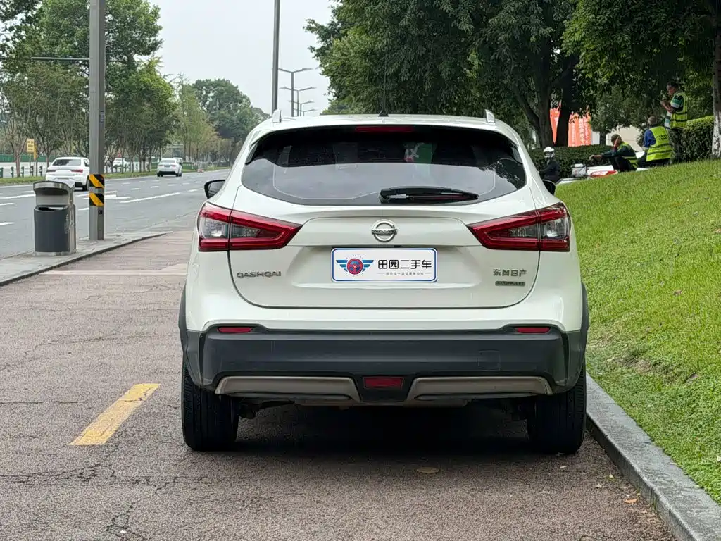 Nissan Qashqai — миниатюра 5