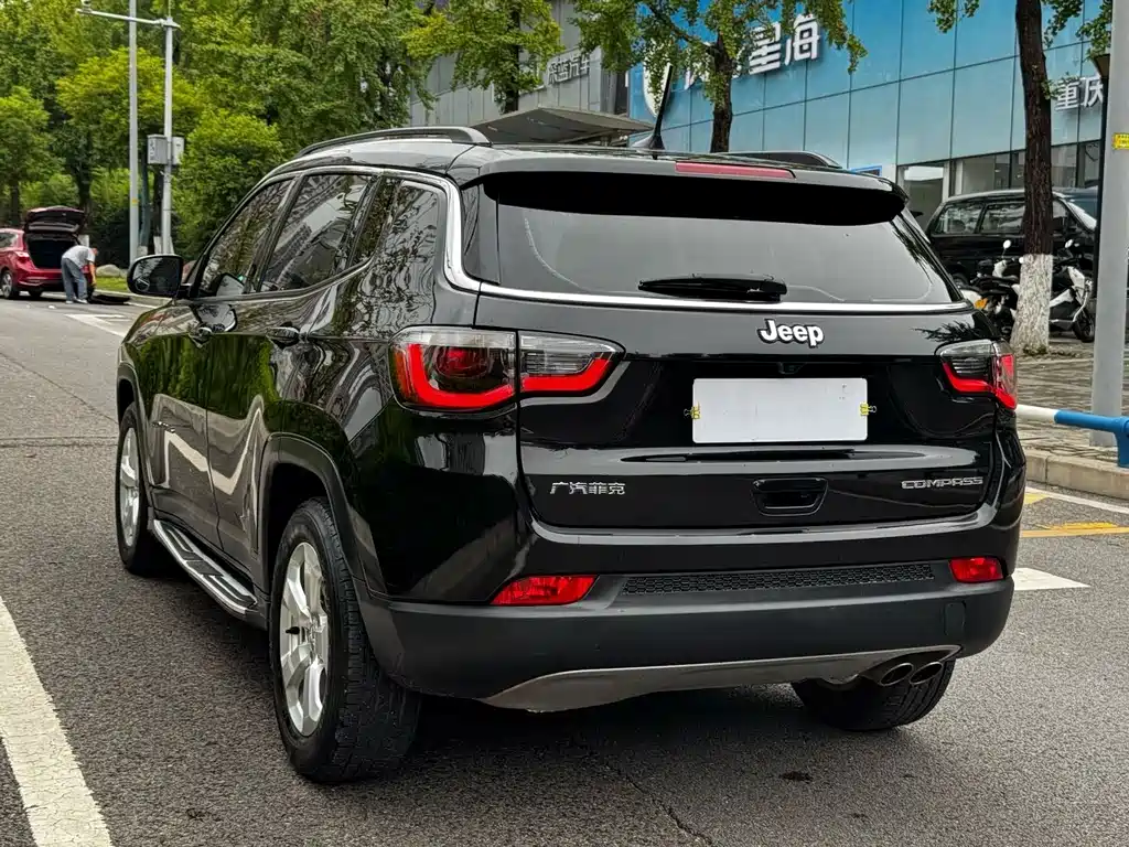 Jeep Compass — миниатюра 26
