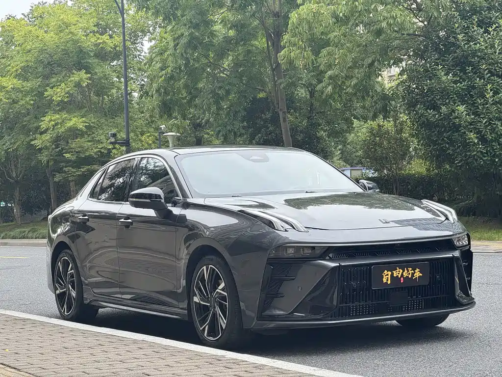 Lynk & Co 03 — миниатюра 3