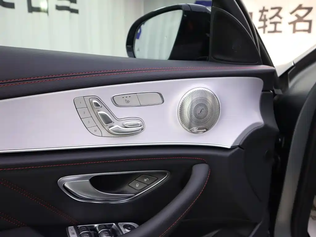 Mercedes-Benz E-Class AMG — миниатюра 8