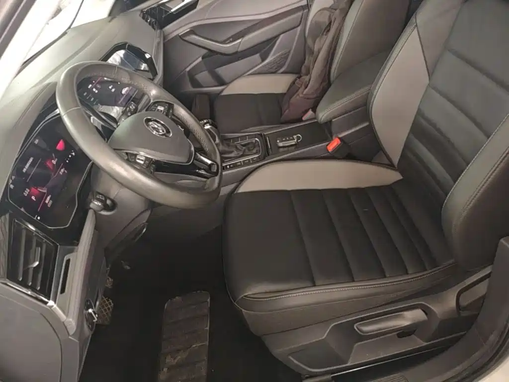 Volkswagen Sagitar — миниатюра 15