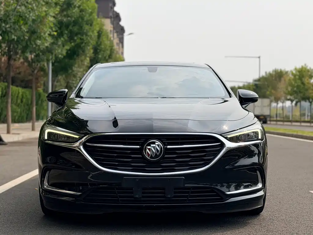 Buick LaCrosse — миниатюра 2