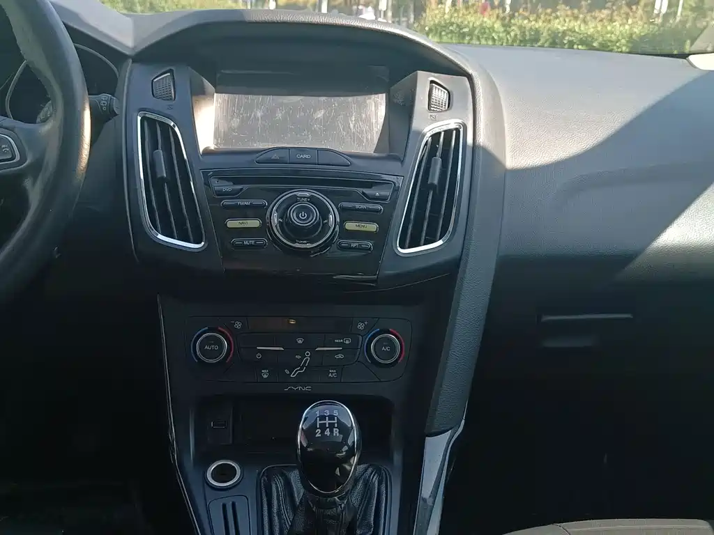 Ford Focus — миниатюра 12