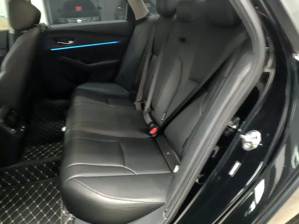 Honda Accord — миниатюра 17
