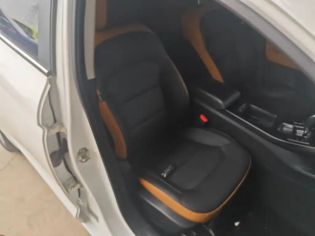 Geely Emgrand GL — миниатюра 25