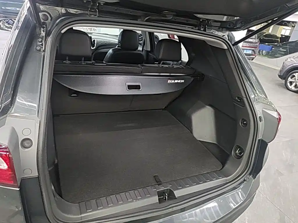 Chevrolet Equinox — миниатюра 19