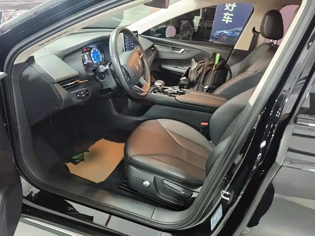Hongqi Hongqi E-QM5 — миниатюра 15