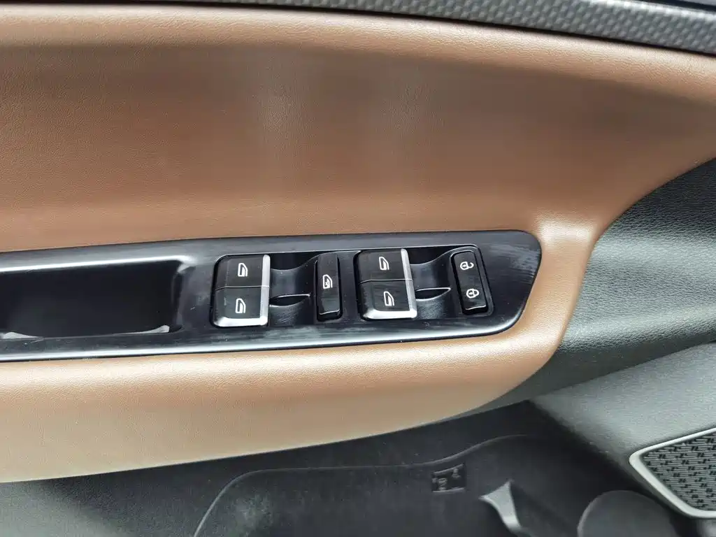 Geely Emgrand GS — миниатюра 9