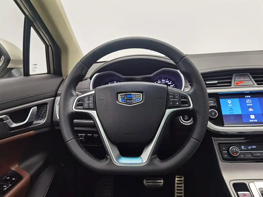 Geely Emgrand GS — миниатюра 11
