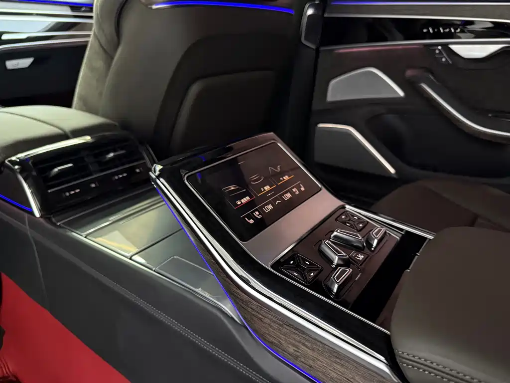 Audi A8 — миниатюра 9