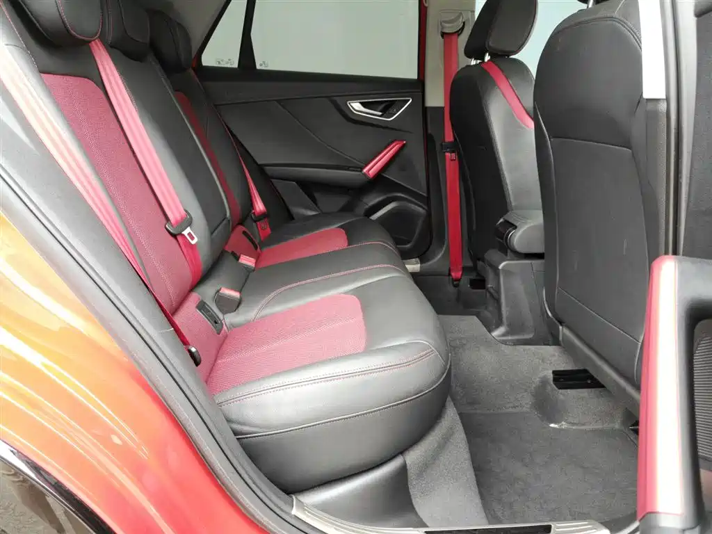 Audi Q2L — миниатюра 14