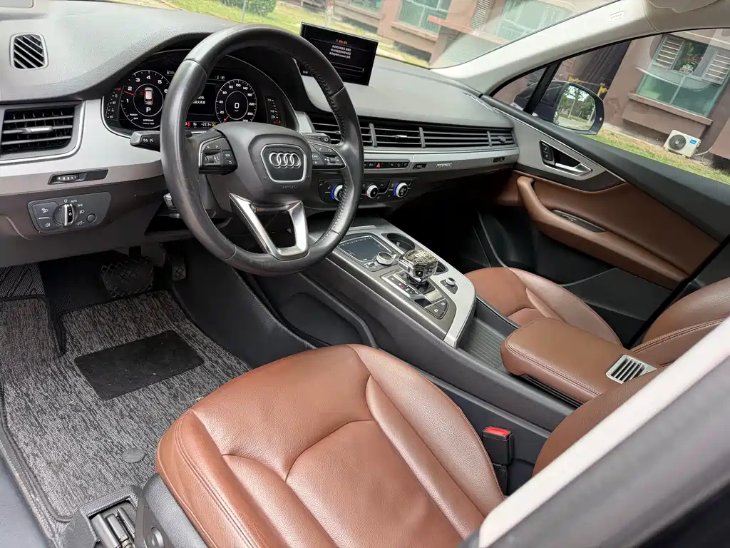 Audi Q7 2018 40 TFSI Comfort