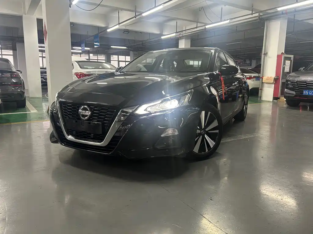 Nissan Altima 2020 2.0L XL Upper