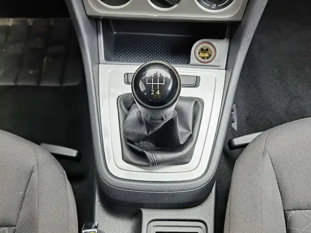 Volkswagen Lavida — миниатюра 13