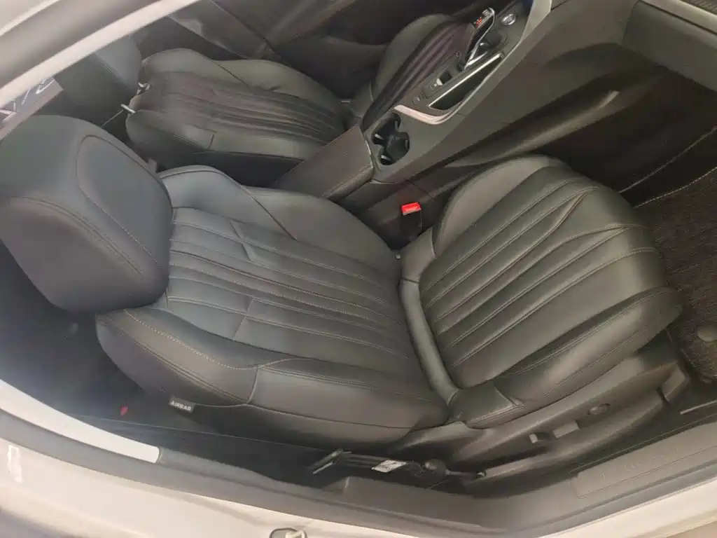 Peugeot 5008 — миниатюра 20