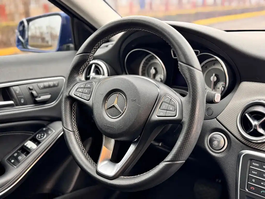 Mercedes-Benz GLA — миниатюра 21