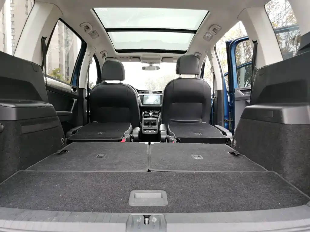 Volkswagen Touran — миниатюра 19